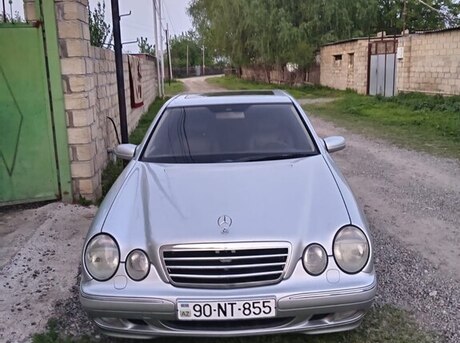 Mercedes E 320 2001