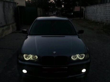 BMW 318 1998