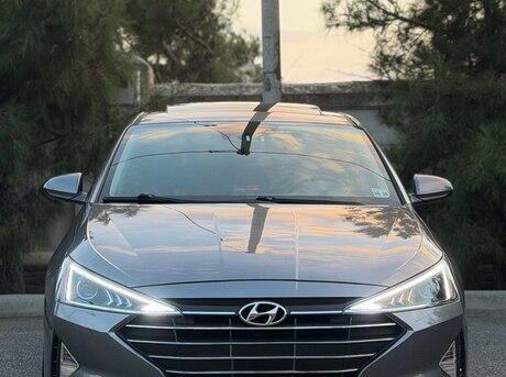 Hyundai Elantra 2019