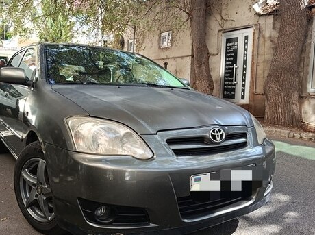 Toyota Corolla 2005