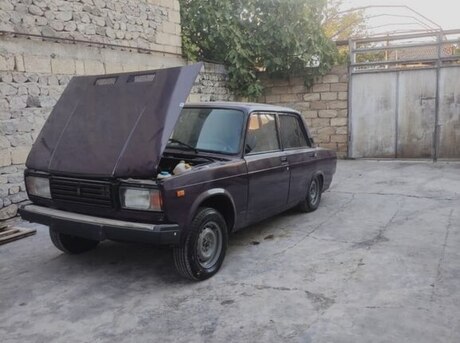 LADA (VAZ) 2107 2001