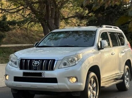 Toyota Land Cruiser Prado 2012