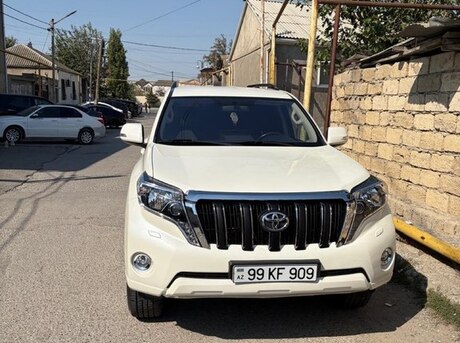 Toyota Land Cruiser Prado 2013