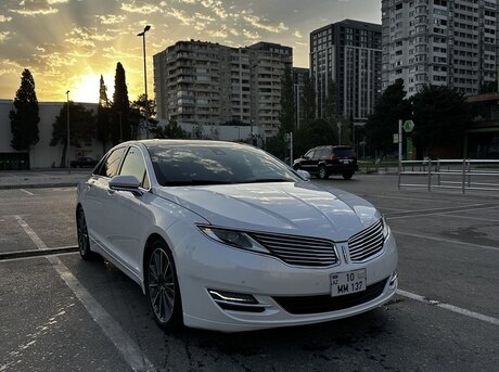 Lincoln MKZ 2014