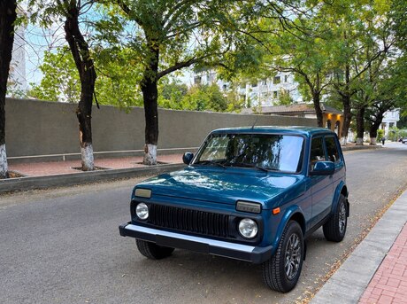 LADA (VAZ) Niva 2013