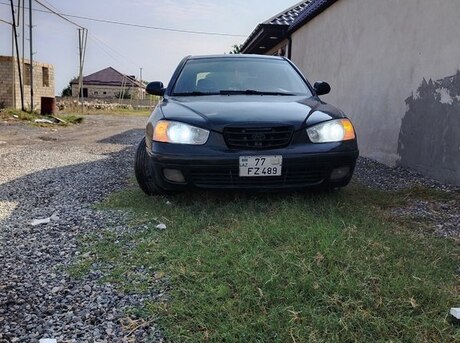 Hyundai Elantra 2003