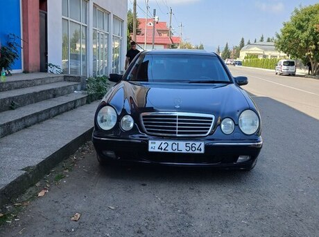 Mercedes E 320 2001