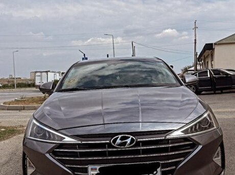 Hyundai Elantra 2019
