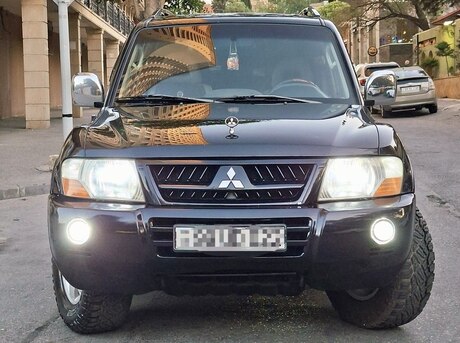 Mitsubishi Pajero 2006