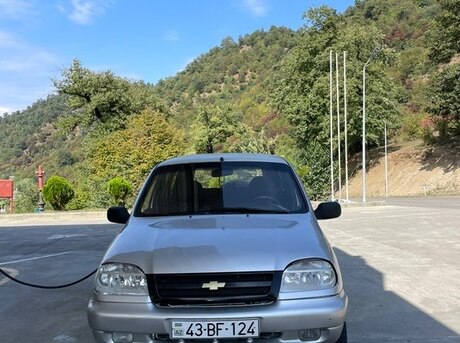Chevrolet Niva 2005