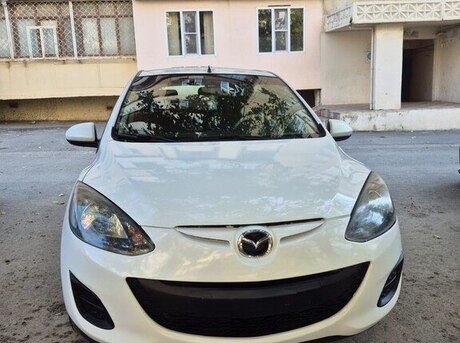 Mazda 2 2014