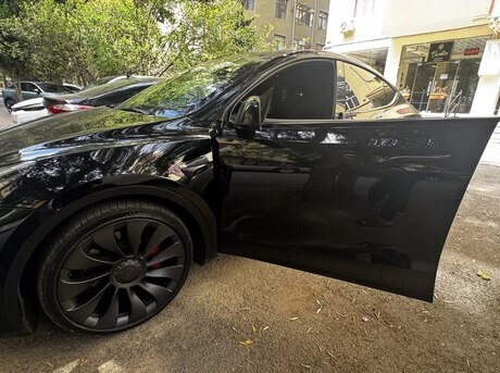 Tesla Model Y 2022