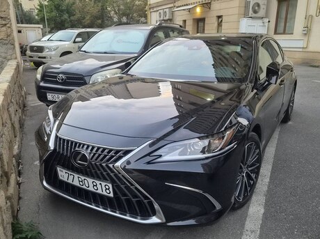 Lexus ES 300h 2023