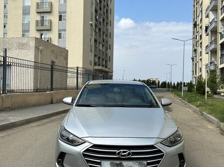Hyundai Elantra 2016