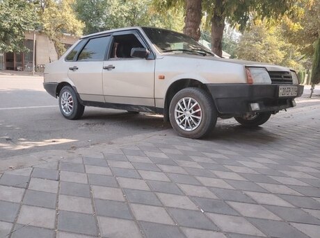 LADA (VAZ) 21099 2001