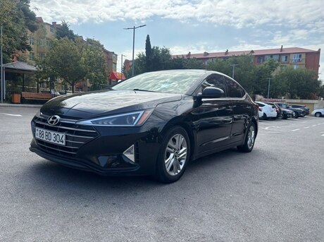 Hyundai Elantra 2019