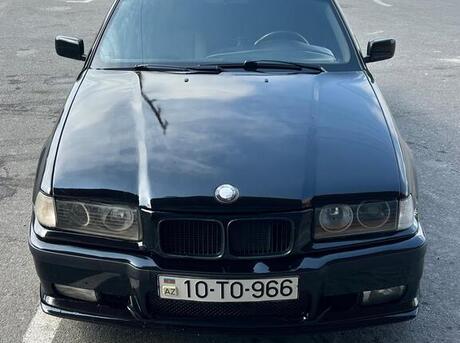 BMW 320 1992