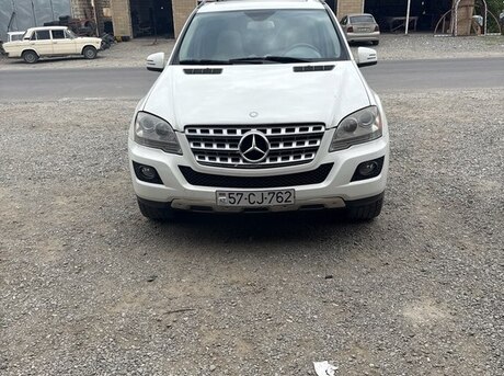 Mercedes ML 350 4MATIC 2011