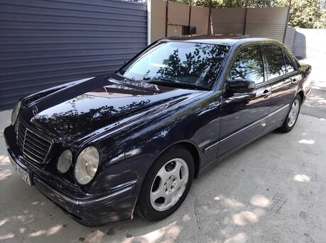 Mercedes E 240 2000