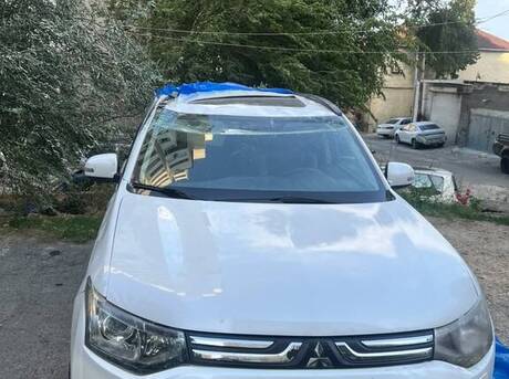 Mitsubishi Outlander 2013