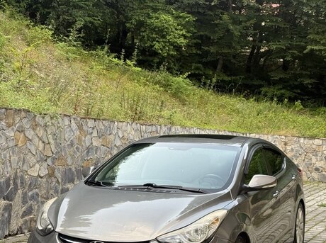 Hyundai Elantra 2013