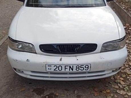 Daewoo Nubira 1998