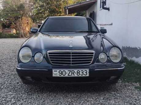 Mercedes E 240 2001
