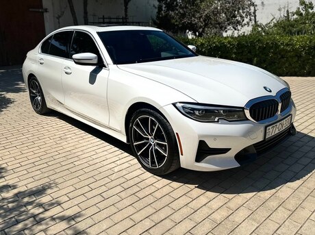 BMW 330 2019