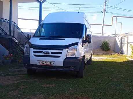 Ford Transit 2011