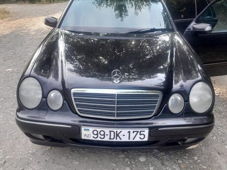 Mercedes E 270 2000