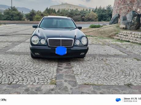 Mercedes E 240 1998