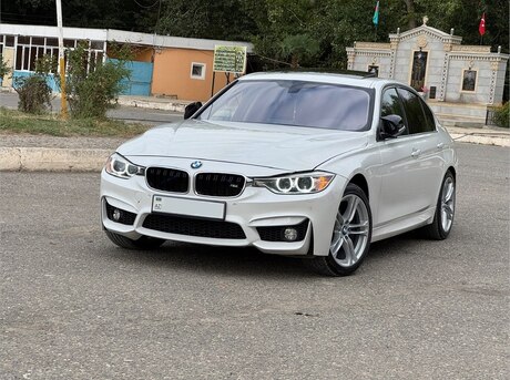 BMW 328 2016