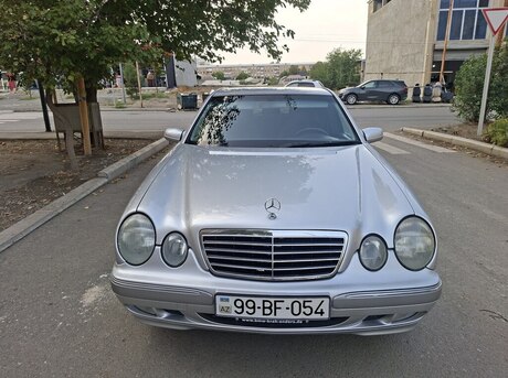 Mercedes E 240 2000
