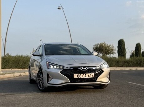 Hyundai Elantra 2019