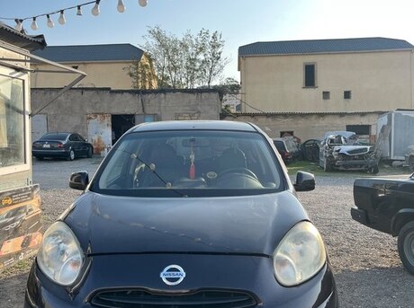 Nissan March 2011