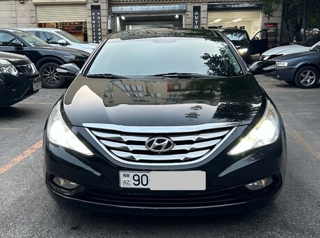 Hyundai Sonata 2010