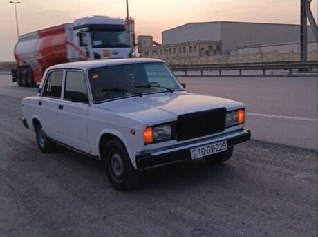 LADA (VAZ) 2107 2000