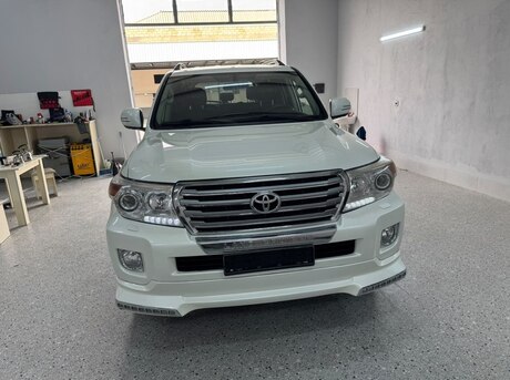 Toyota Land Cruiser 2011