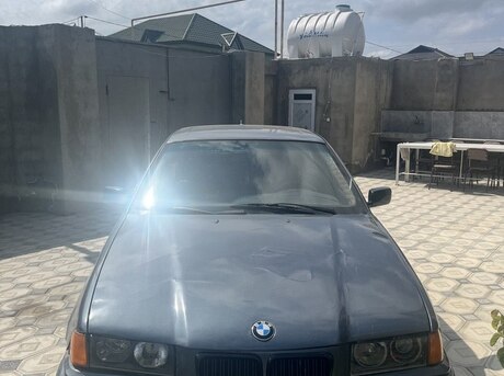 BMW 318 1993