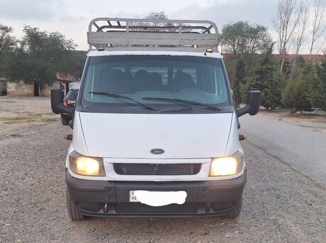 Ford Transit 2000