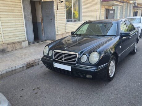 Mercedes E 240 1999