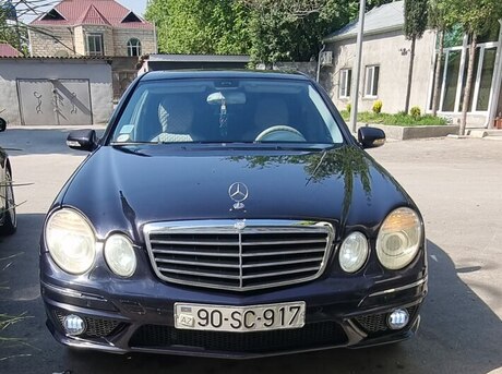 Mercedes E 240 2003