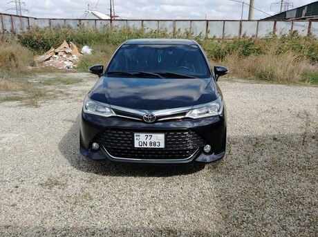 Toyota Corolla Fielder 2015