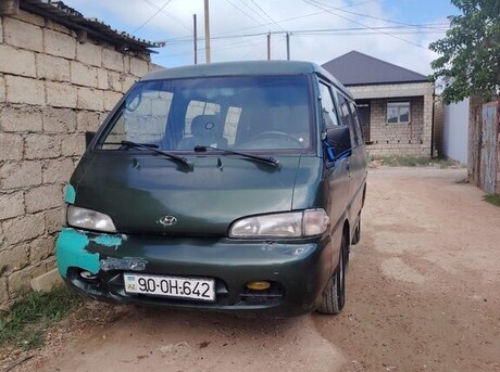 Hyundai H-1 1997