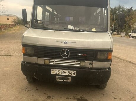 Mercedes 508 1992
