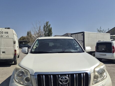 Toyota Land Cruiser Prado 2012