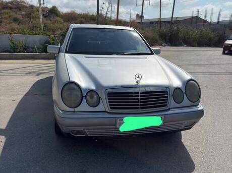 Mercedes E 240 2000
