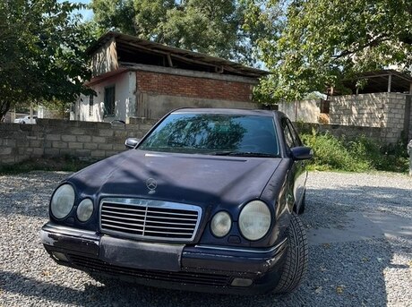 Mercedes E 240 1998