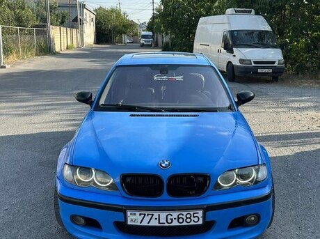 BMW 330 2003