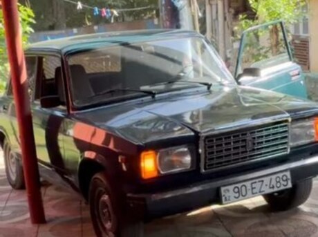 LADA (VAZ) 2107 2004